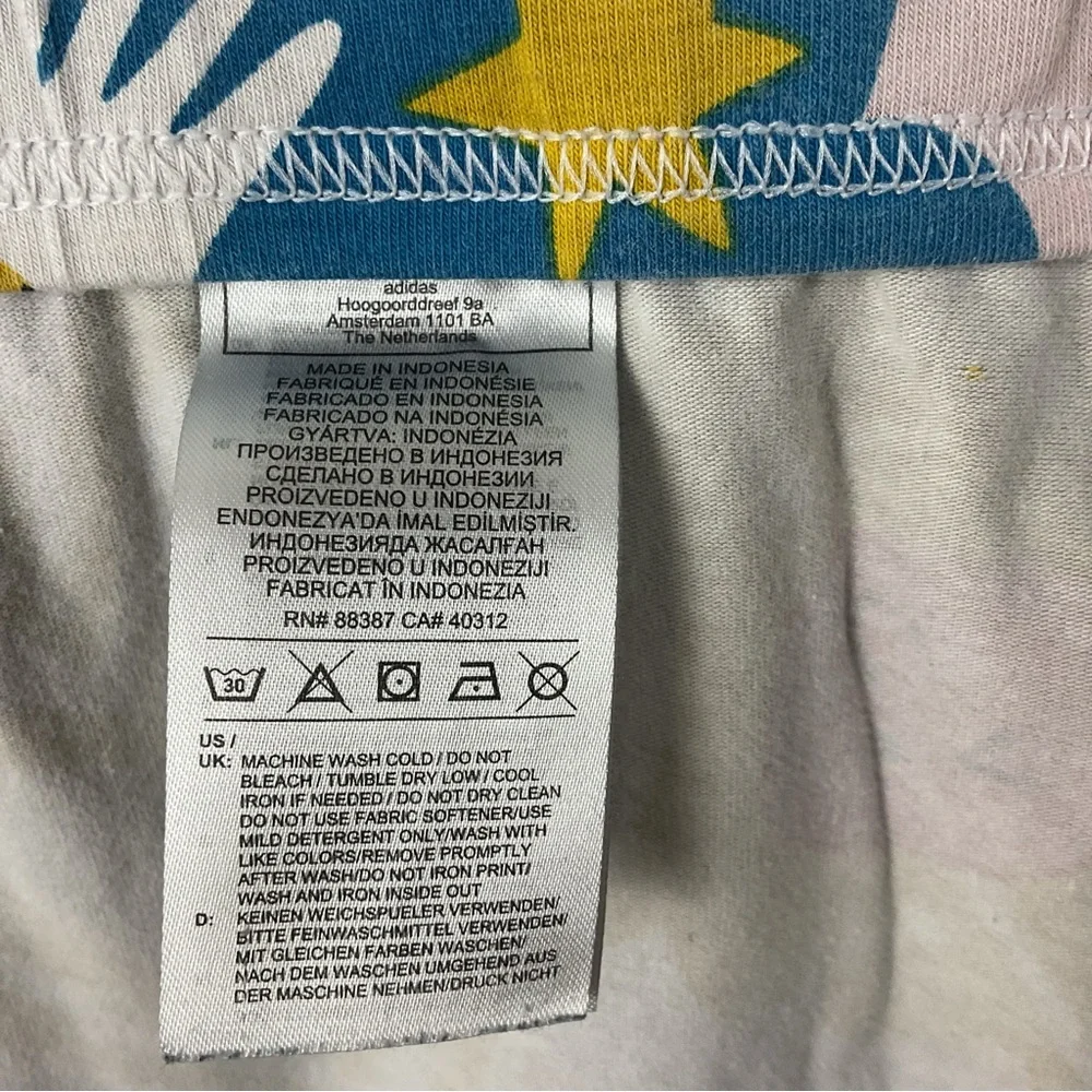 Pre-loved women’s Adidas SPW EgleGFX Shorts, Size L - Picture 4 of 7